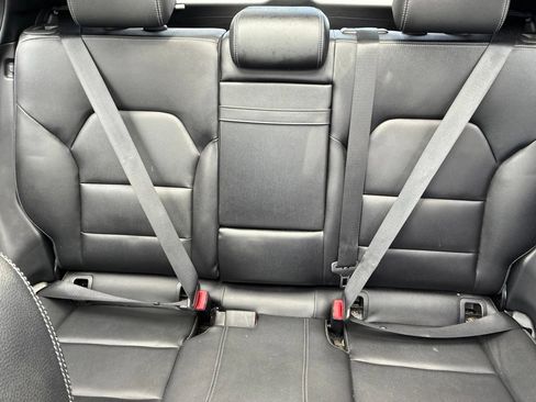Used 2019 Mercedes-Benz GLA 250 4MATIC image 13