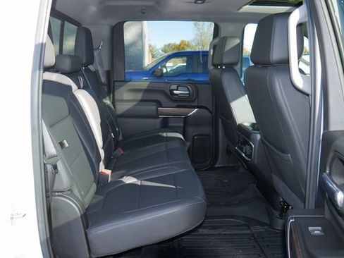 Used 2023 GMC Sierra 3500 SLT w/ SLT Premium Package image 28