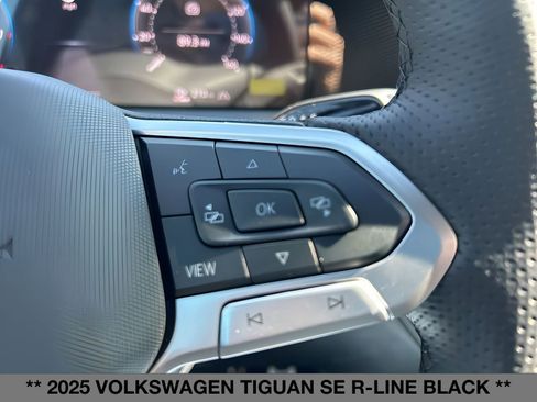 New 2025 Volkswagen Tiguan SE R-Line image 24