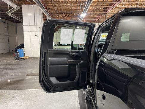Certified 2022 Chevrolet Silverado 2500 LTZ w/ LTZ Convenience Package AWD/4WD image 23