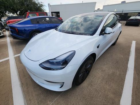 Used 2023 Tesla Model 3 Standard Range RWD image 3