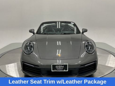 Used 2022 Porsche 911 Carrera image 2