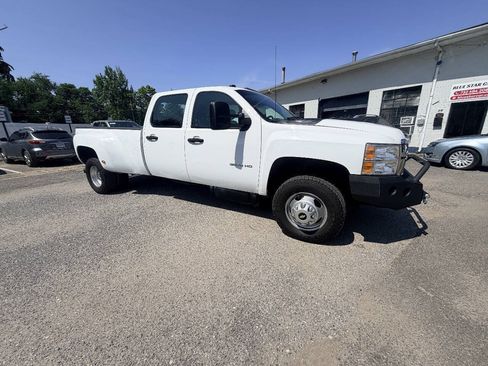 Used 2013 Chevrolet Silverado 3500 W/T w/ Snow Plow Prep Package AWD/4WD image 17