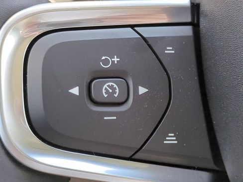 New 2026 Volvo XC40 B5 Ultra AWD/4WD image 20