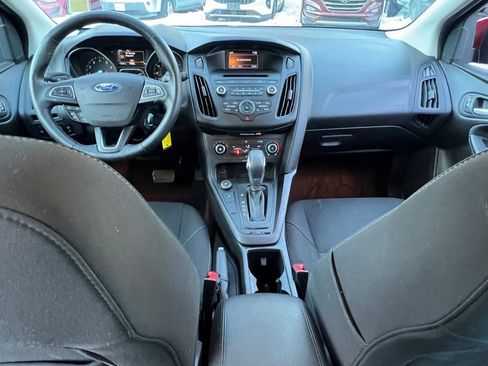 Certified 2017 Ford Focus SE w/ Cold Weather Package image 16