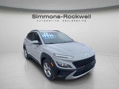 Used 2023 Hyundai Kona SEL w/ Cargo Package AWD/4WD image 7