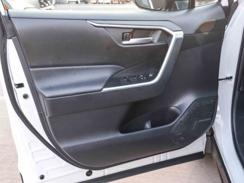 Certified 2025 Toyota RAV4 XLE AWD/4WD image 23
