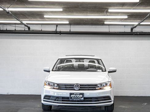 Used 2015 Volkswagen Jetta SE image 8