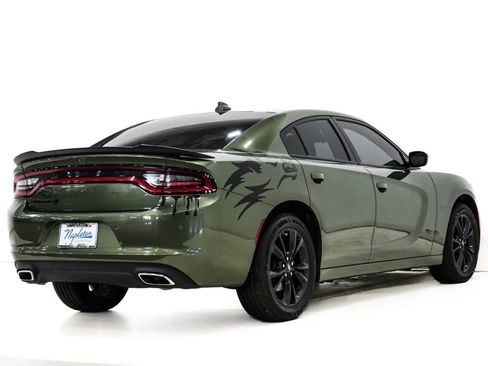 Used 2022 Dodge Charger SXT w/ Blacktop Package AWD/4WD image 7
