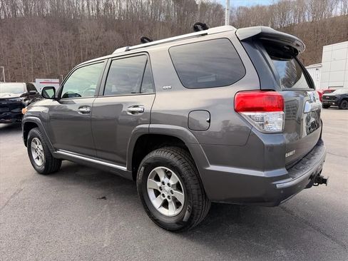 Used 2012 Toyota 4Runner SR5 w/ Premium Pkg image 7