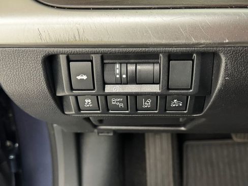 Used 2018 Subaru Legacy 2.5i Limited image 29