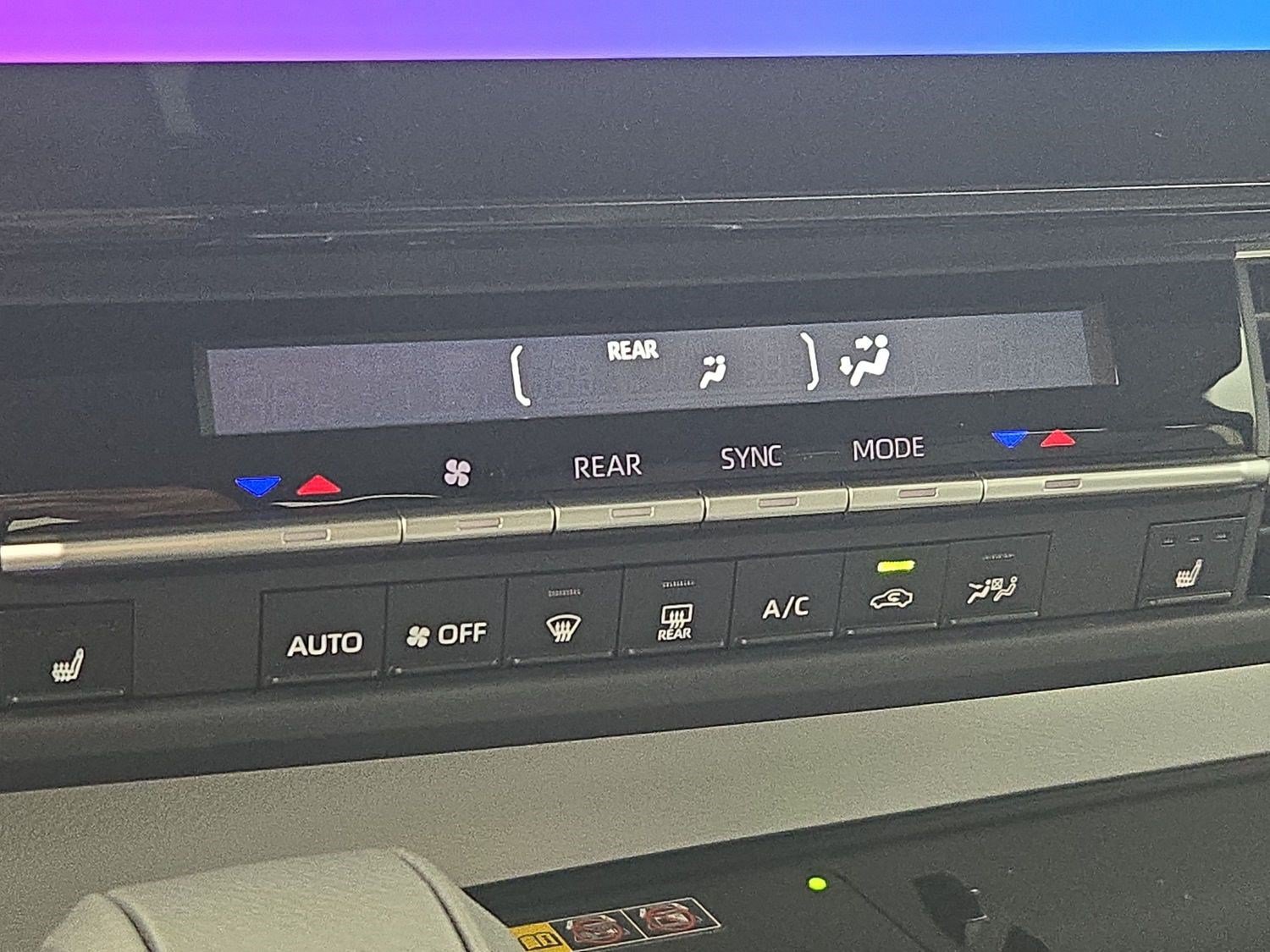 New 2026 Toyota Sienna XLE FWD image 22
