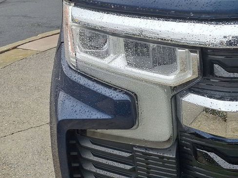 Used 2022 Chevrolet Silverado 1500 LT image 9