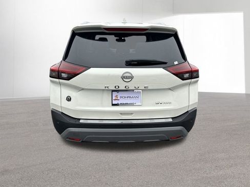 Certified 2022 Nissan Rogue SV w/ SV Premium Package image 6
