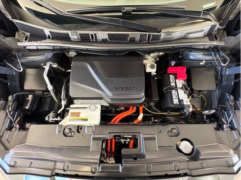 Used 2025 Nissan Leaf S FWD image 28