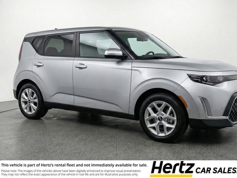 Used 2025 Kia Soul LX w/ LX Technology Package image 1