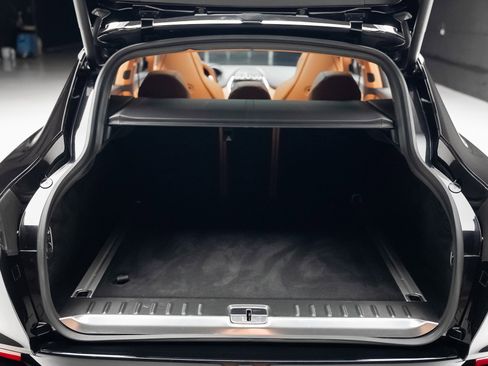 Used 2023 Aston Martin DBX image 69