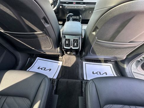 Used 2025 Kia Sorento SX Prestige AWD/4WD image 16