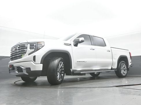 Used 2023 GMC Sierra 1500 Denali AWD/4WD image 30