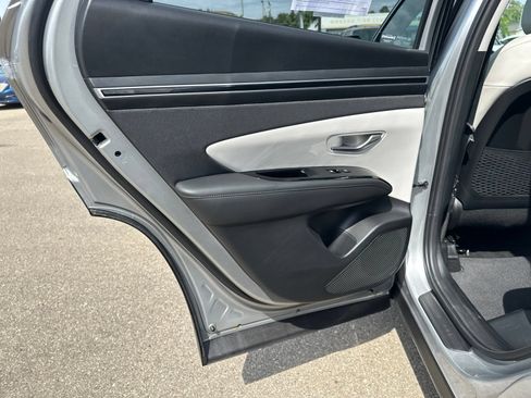 Used 2023 Hyundai Tucson Limited AWD/4WD image 22