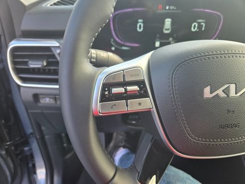 New 2025 Kia Telluride S image 15