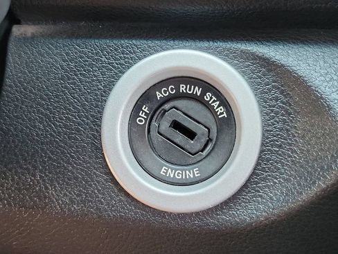 Used 2017 RAM 2500 Laramie AWD/4WD image 12