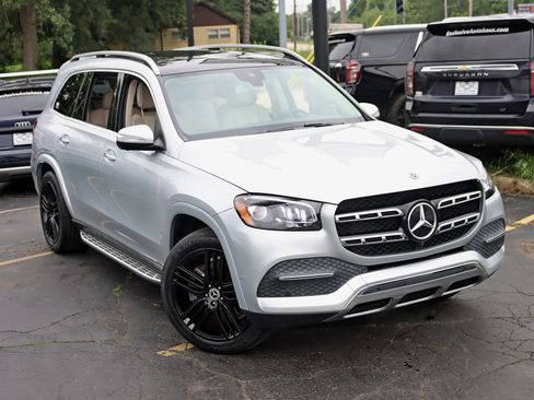 Used 2020 Mercedes-Benz GLS 450 4MATIC image 7
