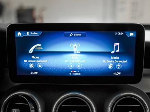 Used 2022 Mercedes-Benz GLC 300 image 19