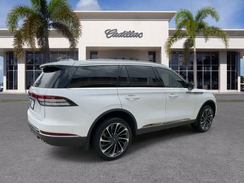 Used 2021 Lincoln Aviator Reserve w/ Equipment Group 202A AWD/4WD image 14