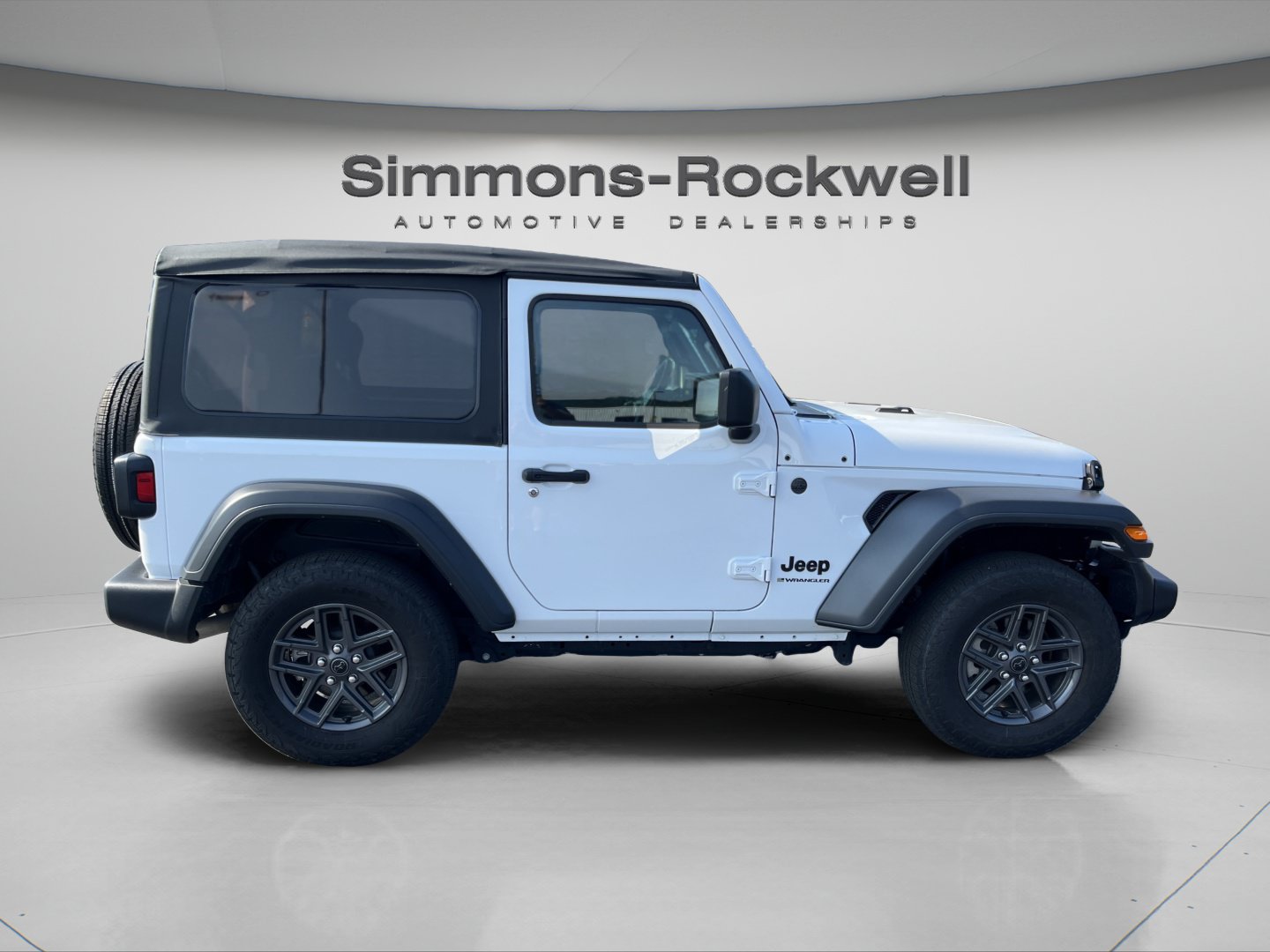 Used 2025 Jeep Wrangler Sport AWD/4WD image 6