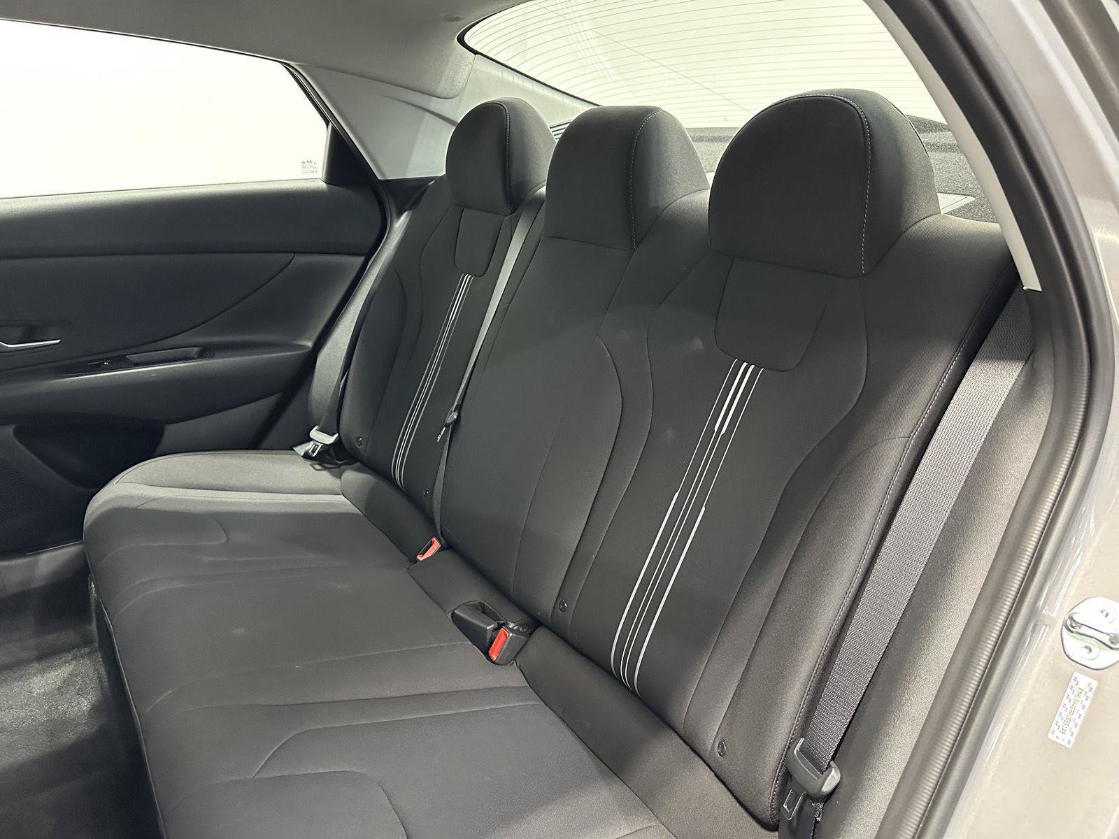 Certified 2023 Hyundai Elantra SEL w/ Convenience Package FWD image 27