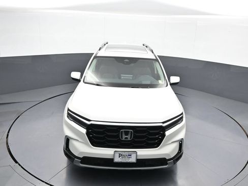 Certified 2025 Honda Pilot Elite image 38