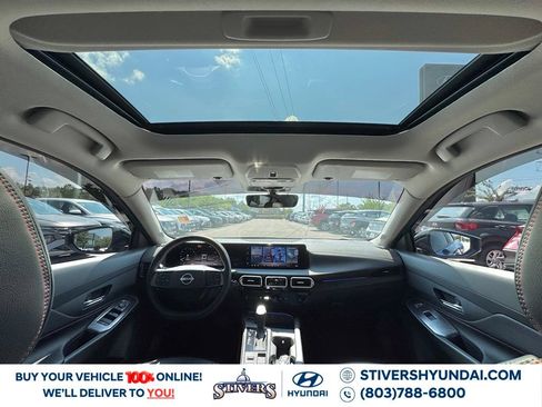 Used 2026 Nissan Sentra SR w/ SR Premium Package FWD image 3