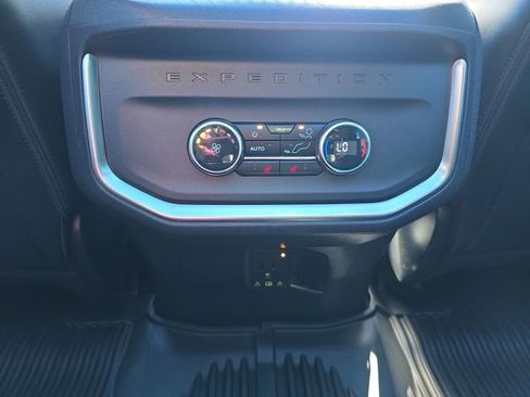 Certified 2025 Ford Expedition Max Platinum AWD/4WD image 18