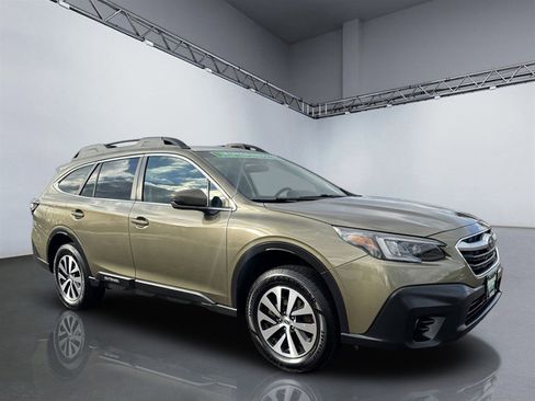 Used 2022 Subaru Outback Premium image 8