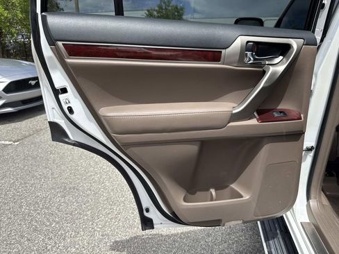Used 2015 Lexus GX 460 w/ Premium Package AWD/4WD image 14
