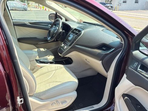 Used 2019 Lincoln MKC Reserve w/ MKC Climate Package image 26