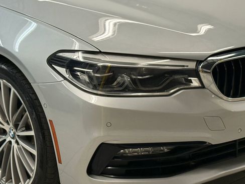 Used 2018 BMW 530i w/ Luxury Seating Package image 6