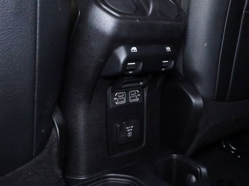 Used 2021 Jeep Wrangler Unlimited Sahara AWD/4WD image 15