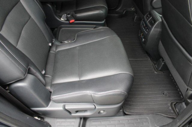 Used 2017 Honda Pilot Elite image 16