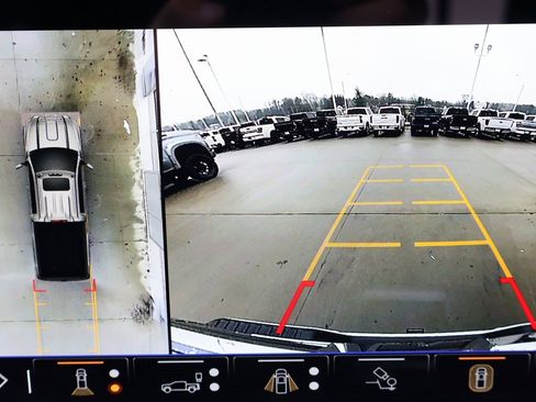 New 2026 GMC Sierra 3500 Denali w/ Denali Reserve Package image 24