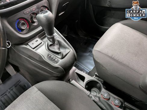 Used 2019 RAM ProMaster City Tradesman SLT FWD image 16