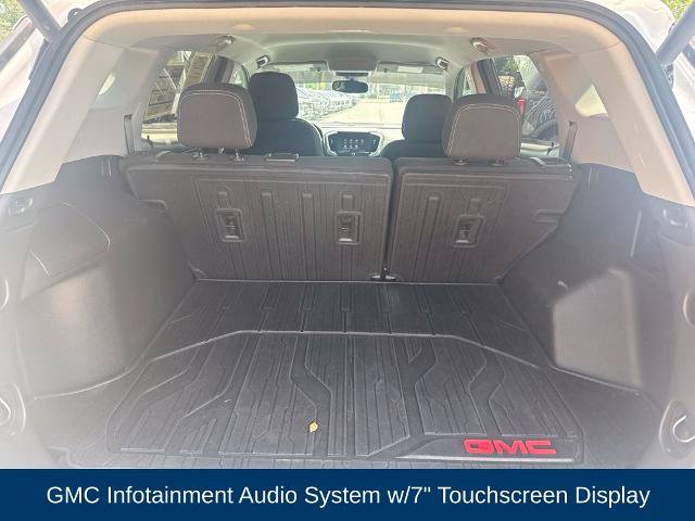 Used 2024 GMC Terrain SLE w/ Driver Convenience Package FWD image 8