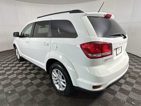Used 2014 Dodge Journey SXT AWD/4WD image 4