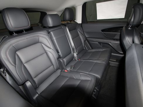 New 2026 Lincoln Nautilus Premier w/ Jet Appearance Package image 25