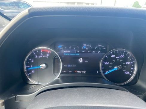 Used 2019 Ford F250 Lariat w/ Chrome Package image 20