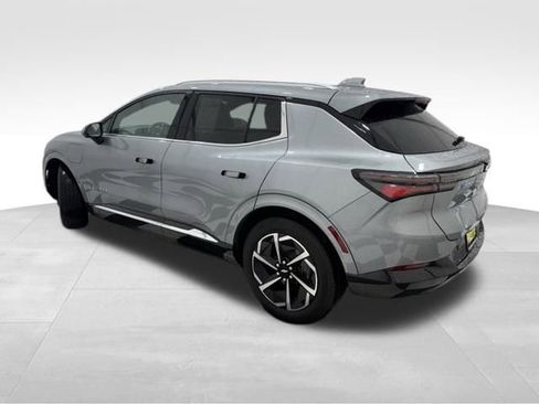 New 2026 Chevrolet Equinox EV LT image 2