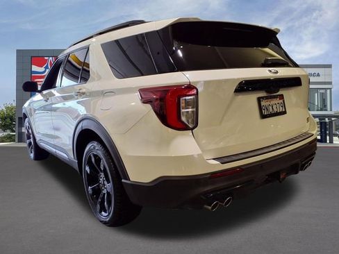 Used 2023 Ford Explorer ST w/ Equipment Group 401A image 3