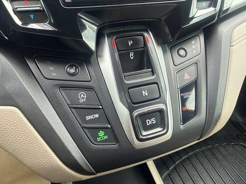 Used 2018 Honda Odyssey Touring image 32