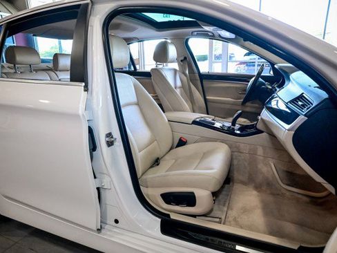 Used 2015 BMW 528i xDrive Sedan AWD/4WD image 26